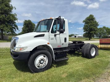 Main image International 4300